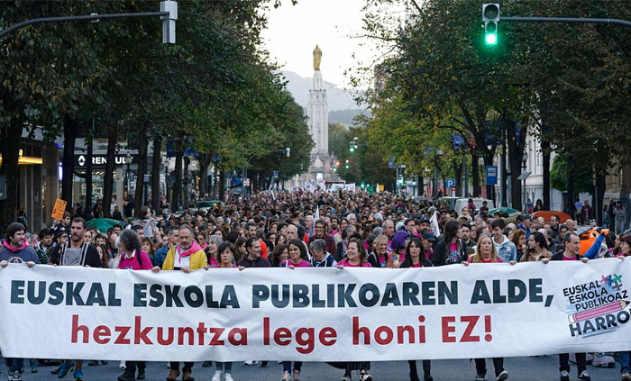EAErako hezkuntza akordioa: euskal eskola publikoaren aurkako erasorik handiena